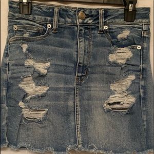 American Eagle distressed denim skirt ENC blue Jean skirt for the summer